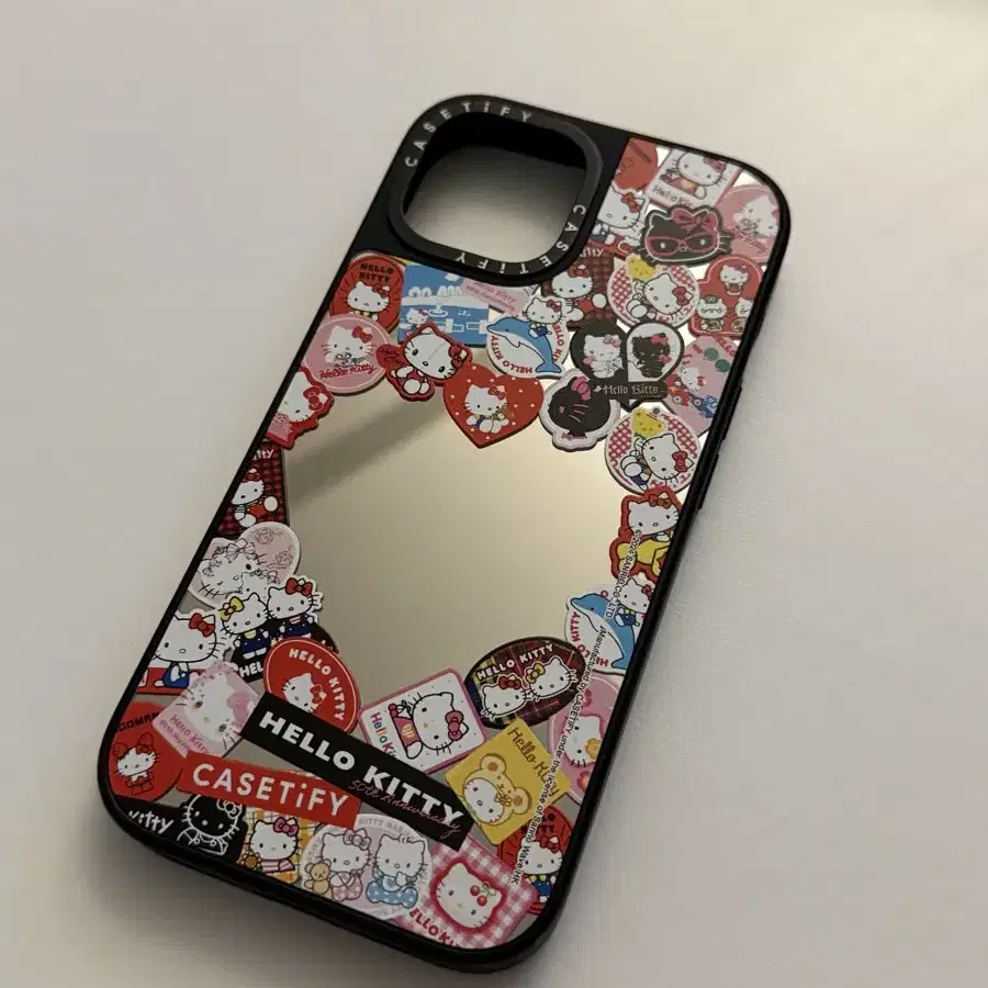 Hello Kitty x CASETiFY iPhone15proケース CASETiFY x Sanrio Hello Kitty Shopkeeper Collectible Case