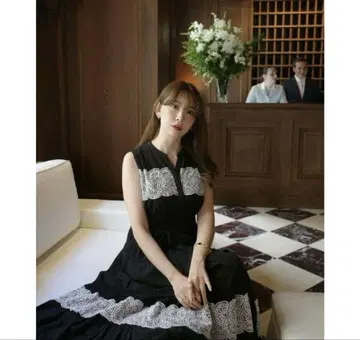 herlipto Scala Lace-Trimmed Dress