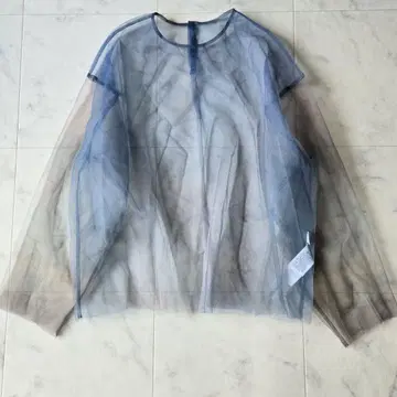 새상품급 에미아틀리에 24 SS 튤 풀오버 블루 그라데이션