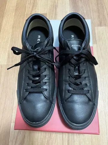 REGAL 블랙 가죽 스니커즈