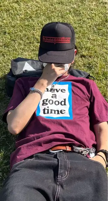 have a good time 티셔츠 tig 착용