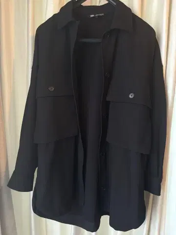 거의 미사용 ZARA 오버 사이즈 셔츠 자켓 xs