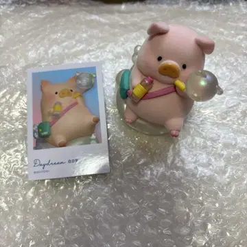 새끼 돼지 LULU Travel 피규어