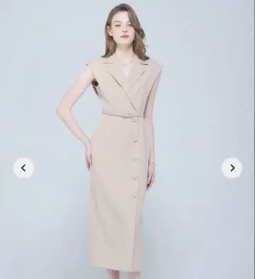 에밀리아 위즈 French Sleeve Tailored Dress M
