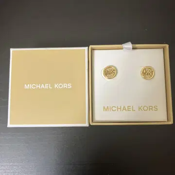 새상품 마이클코어스 귀걸이 골드 MK BOX 포함