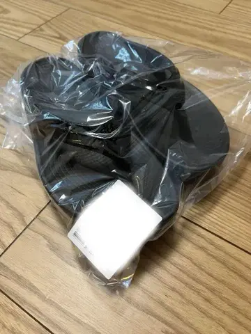 우포스 우메가 24