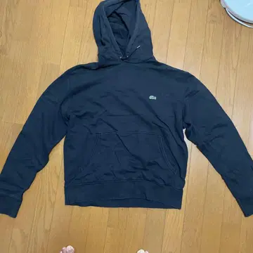 Lacoste 블랙 후드티 후드 부착