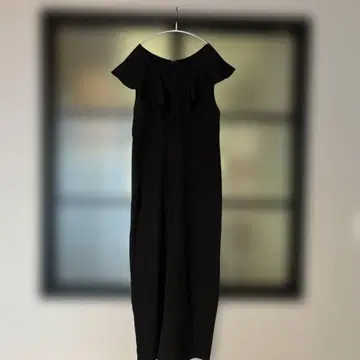블랙 프릴 올인원