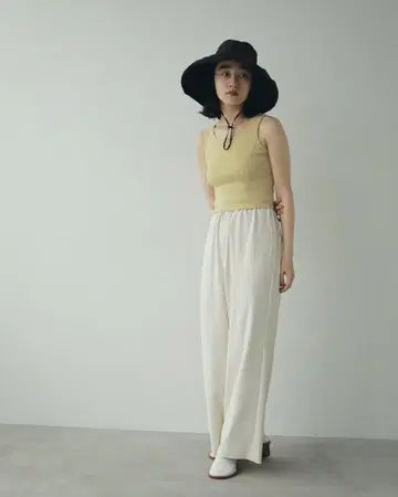 anuke 화이트 팬츠