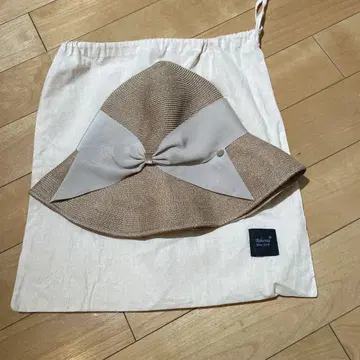 Athena New York 버킷 햇 베이지