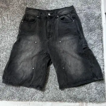 Code graphy jorts M size