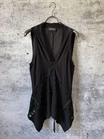 고무 레이스 절개 베스트