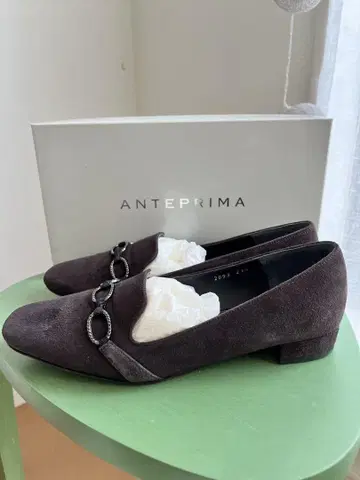 ANTEPRIMA 다크 그레이 플랫슈즈 새상품급