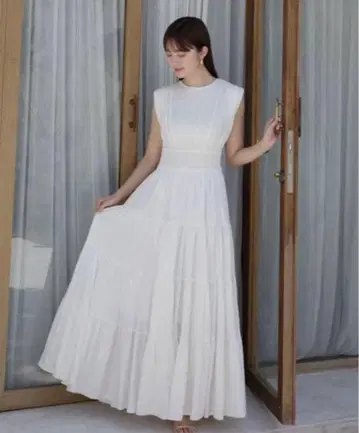 [anuans] 개더 티어드 컷 원피스 화이트