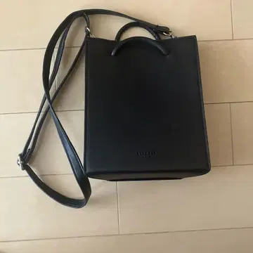 블랙 숄더백
