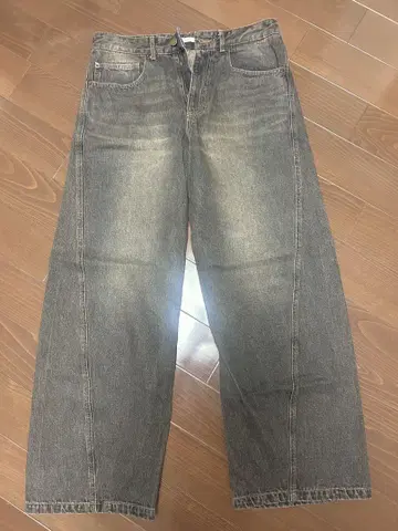 빈티지 워싱 커브드 데님