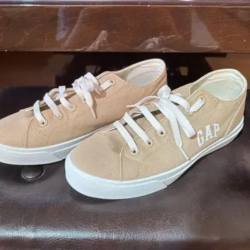 GAP 스니커즈 베이지 25cm