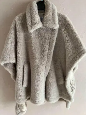 Max Mara 테디베어 케이프 cacha 샌드