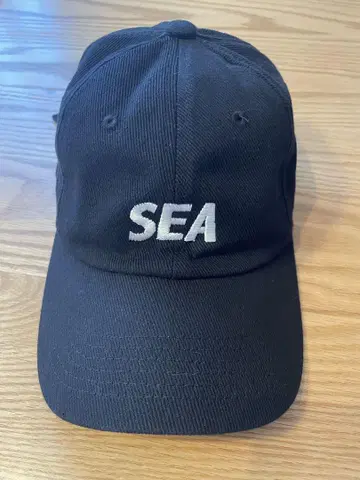 WIND AND SEA 블랙 캡