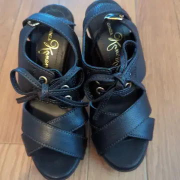 긴자 카네마츠 샌들