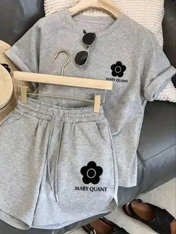 남은 수량 1개! MARY QUANT/티셔츠 셋업 그레이 L 사이즈