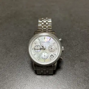 MICHAEL KORS 실버 크로노그래프 손목시계