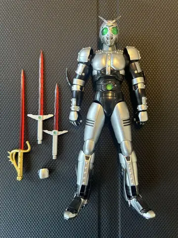 S.H.Figuarts 섀도우 문 가면라이더 블랙