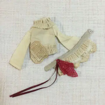 네오 브라이스 아웃핏