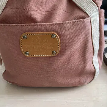 다코타 토트백