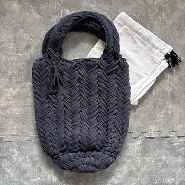jw anderson 제이더블유 앤더슨 토트백 네이비