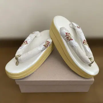 성인식 유카타 자수 굽높이 조리 (S) 밴딩 밑창