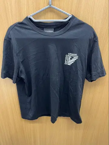 Emporio Armani 블랙 티셔츠