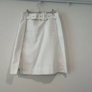 페라가모 화이트 벨트 스커트