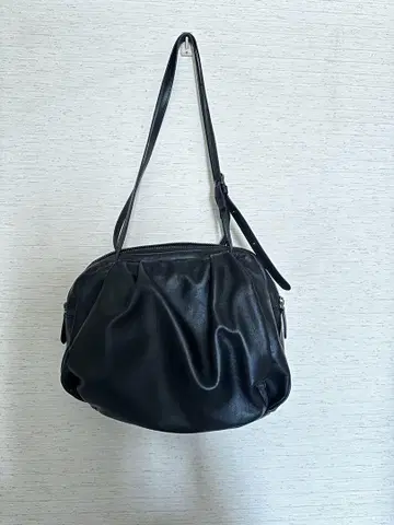 이에파피요네 콜론 보스턴 백 블랙