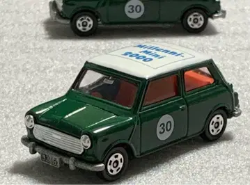 토미카 미니 쿠퍼 millenni-mini 2000 블루