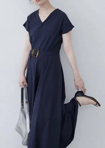 natural couture V넥 티셔츠 원피스 M 네이비