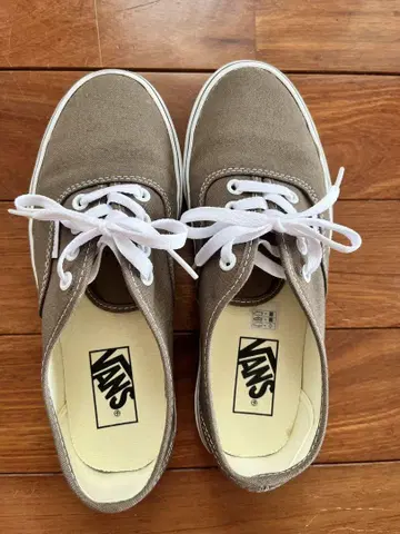 VANS Authentic 브라운 스니커즈 24.0cm