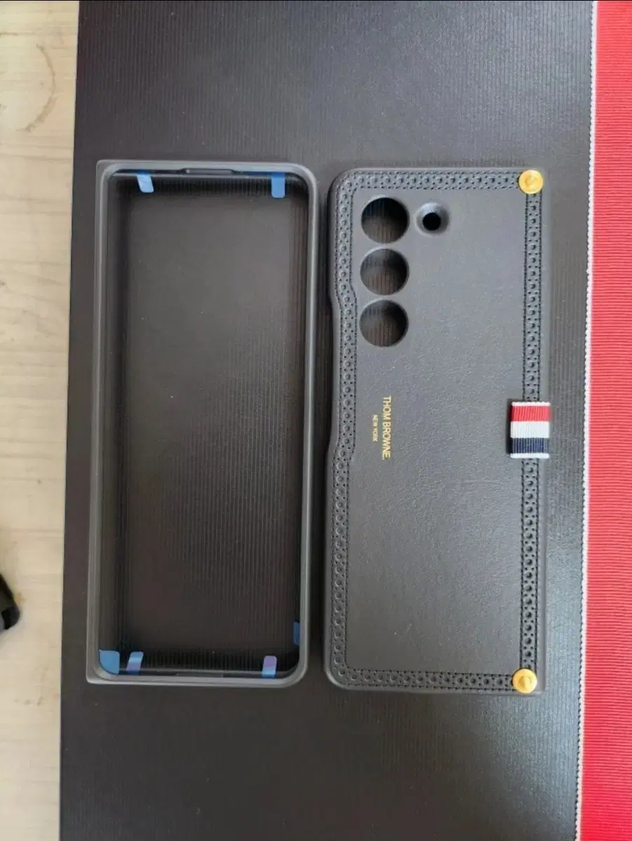 THOM 톰브라운 Samsung Galaxy Z Fold Thom Browne