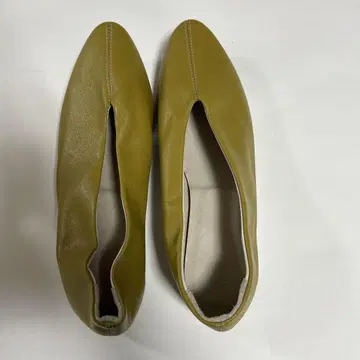 펌프스 천연 가죽 로우힐 에마 일본제 카키 24cm