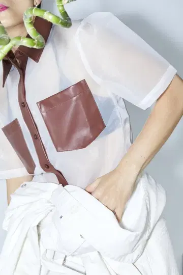 OperaSPORT ALLESIA SHIRT 시스루 반팔 셔츠 S