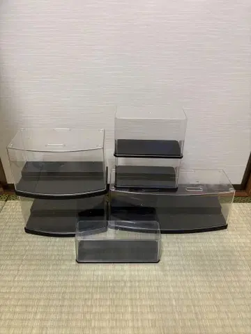 피규어 케이스