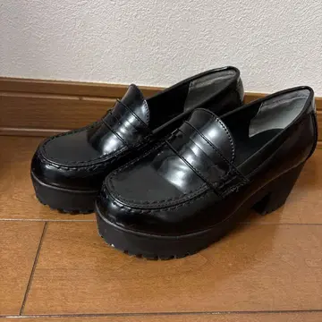 블랙 통굽 로퍼 2