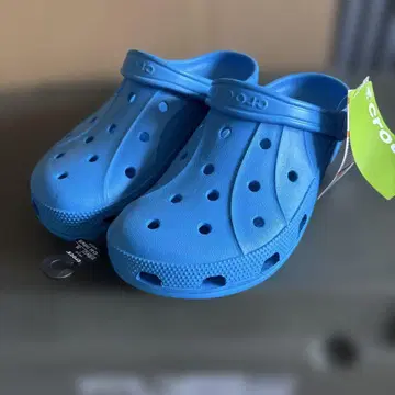 28cm. Crocs 블루 크로그 샌들 미사용 새상품