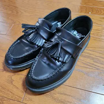 Dr. Martens 프린지 로퍼 10 US