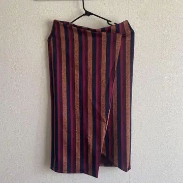 ZARA TRAFALUC 스트라이프 타이트 스커트 S/S18