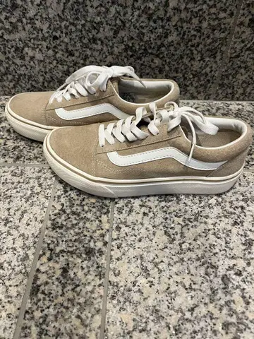Vans 베이지 스웨이드 스니커즈 24cm