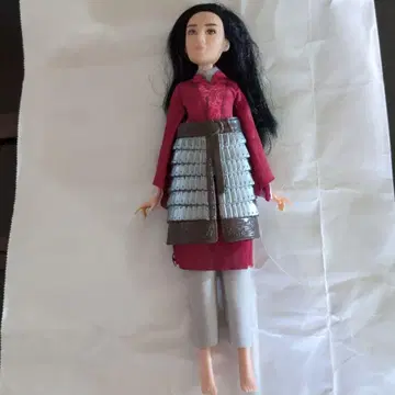 뮬란 피규어 바비 디즈니