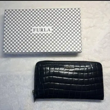 FURLA 크로커다일 가죽 장지갑