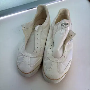 STAR SHOES MODERATO 레트로 트레이닝 슈즈 화이트