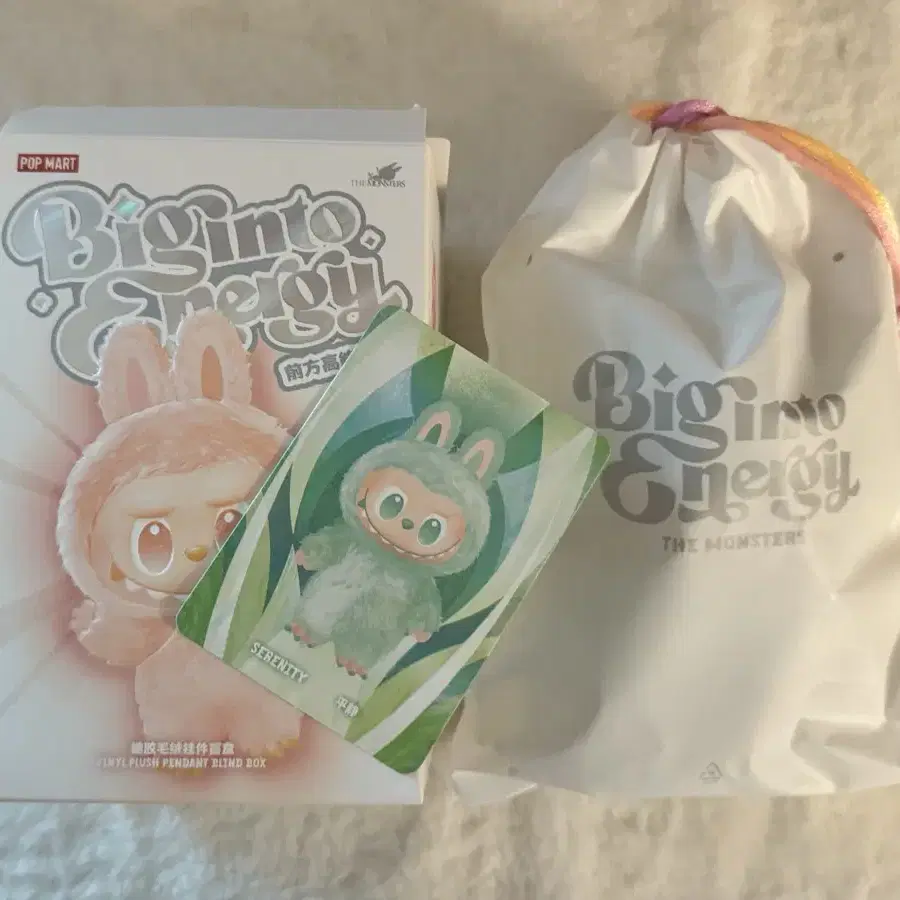 【POP MART】人気★ラブブ Serenity Keyring POP MART】人気☆ラブブ Serenity Keyring Items Similar to Pop